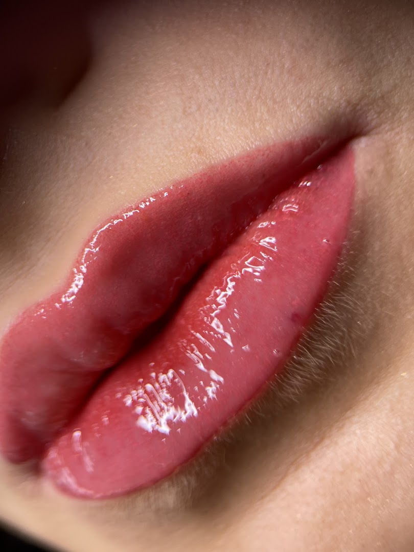 Beauty Lounge | Claudia Zemin - Trucco permanente e trattamenti viso · Foto 9