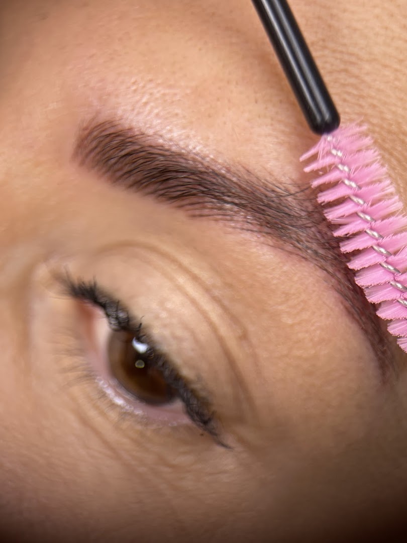 Beauty Lounge | Claudia Zemin - Trucco permanente e trattamenti viso · Foto 10